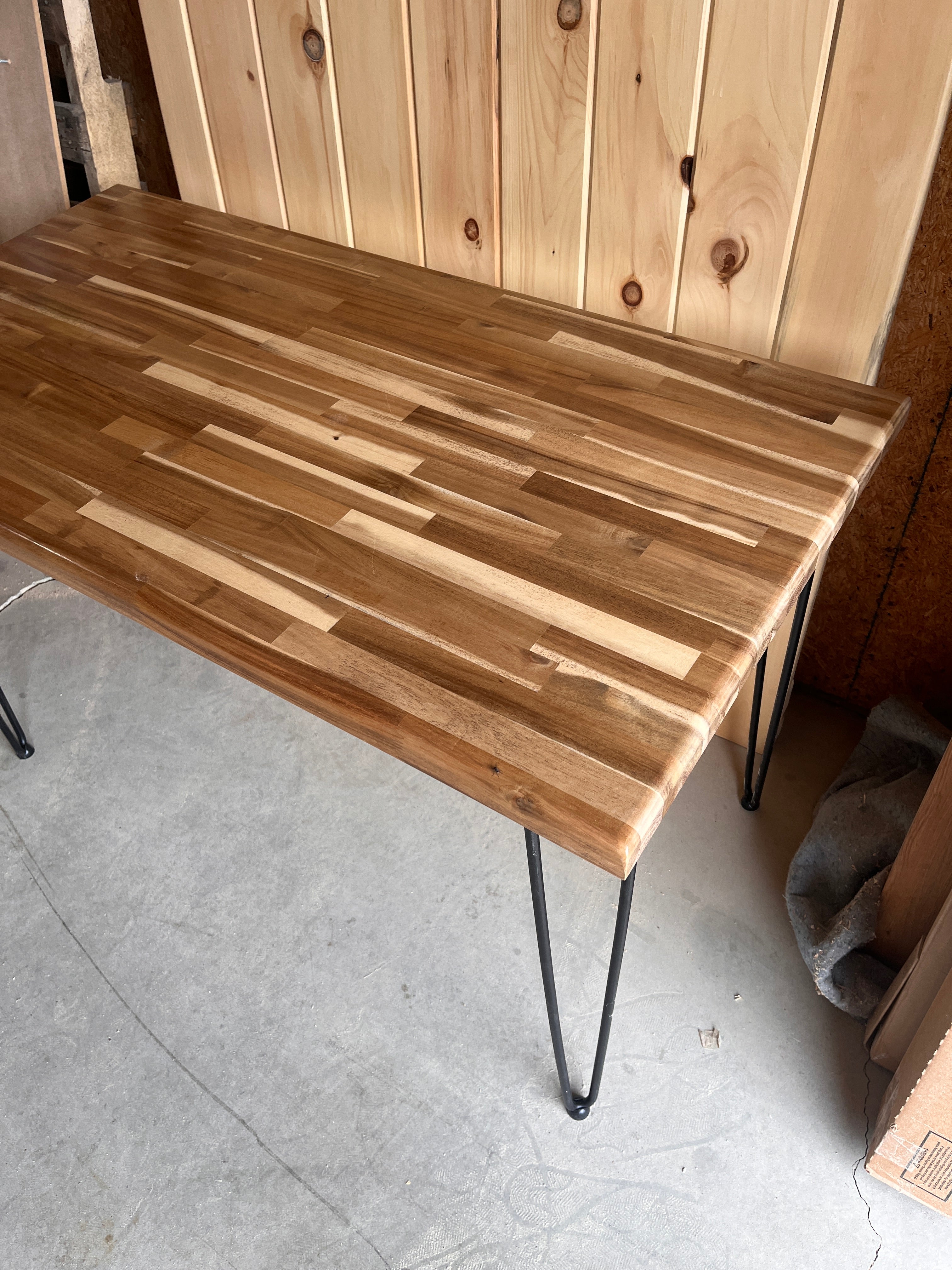 ACACIA HAIRPIN LEG DESK