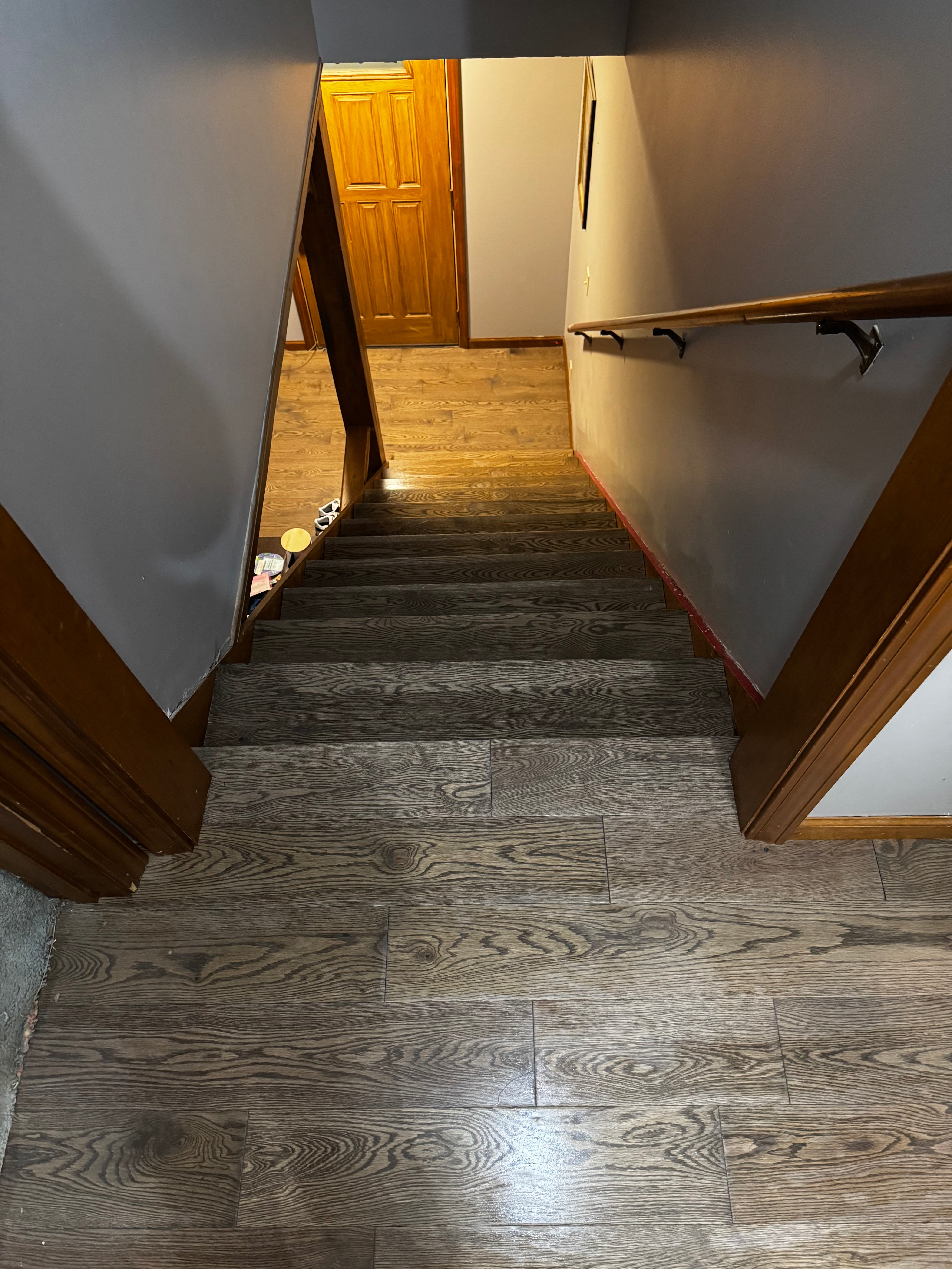 Solid Pre-finished Oak Hardwood