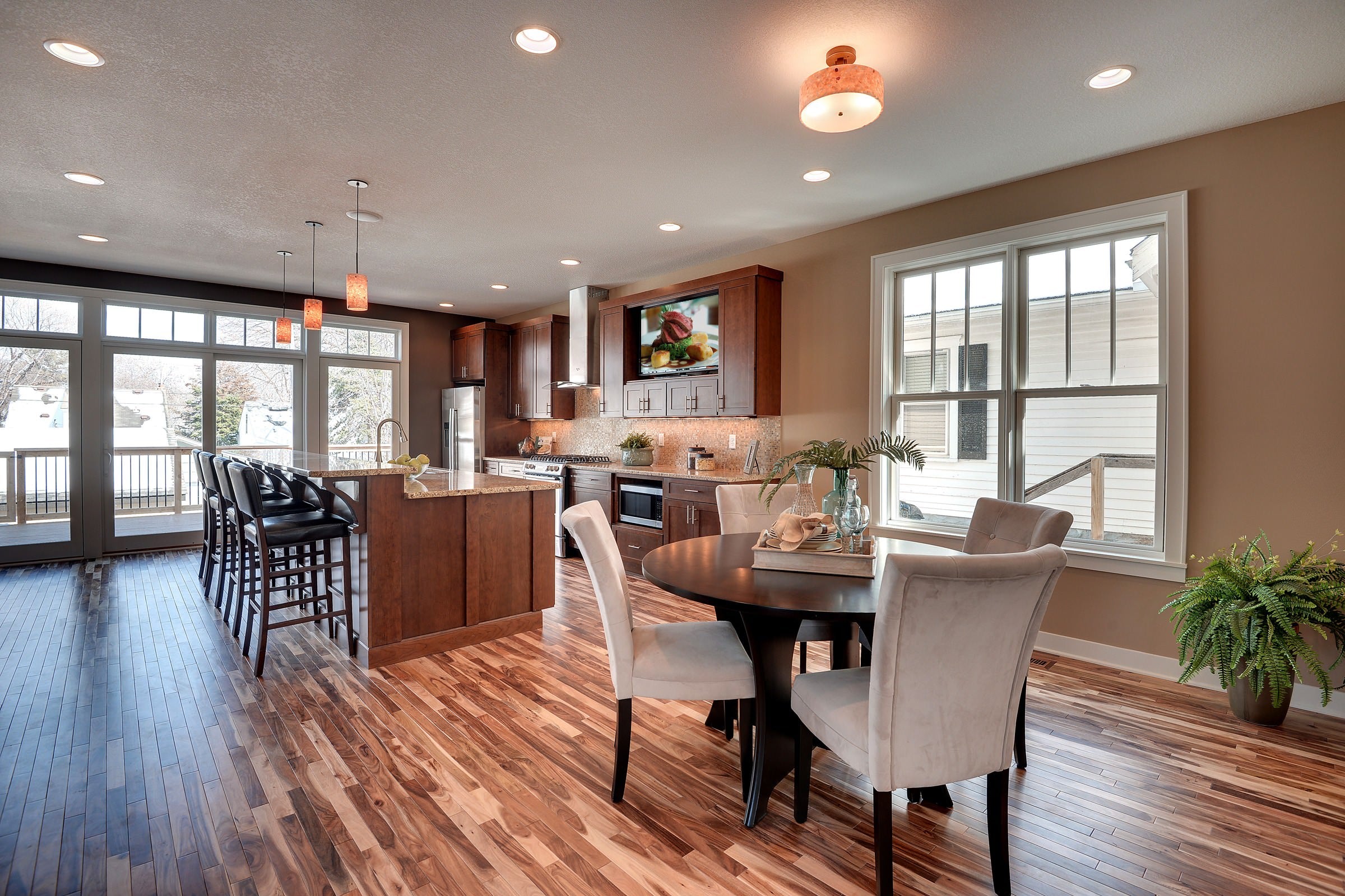 Single Room Dark Wood