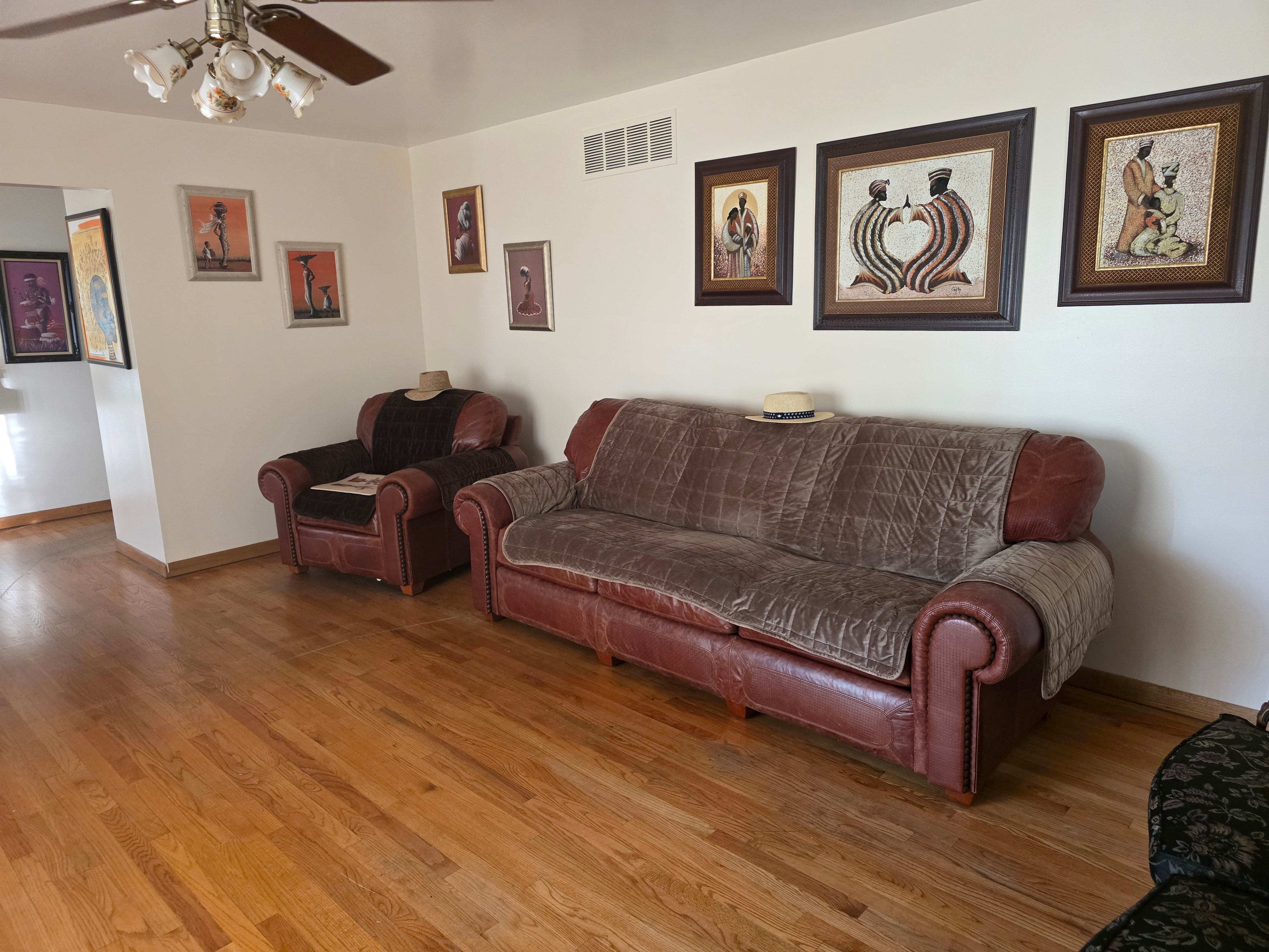 CLASSIC RED OAK FLOORING